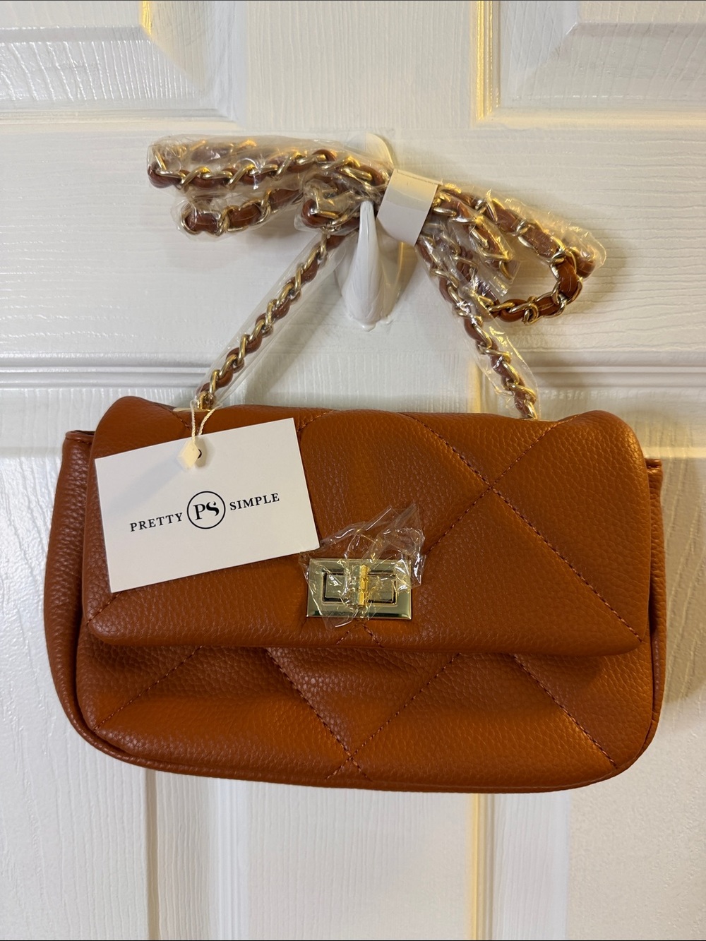 Pretty Simple Quilted Shoulder Bag in Cognac